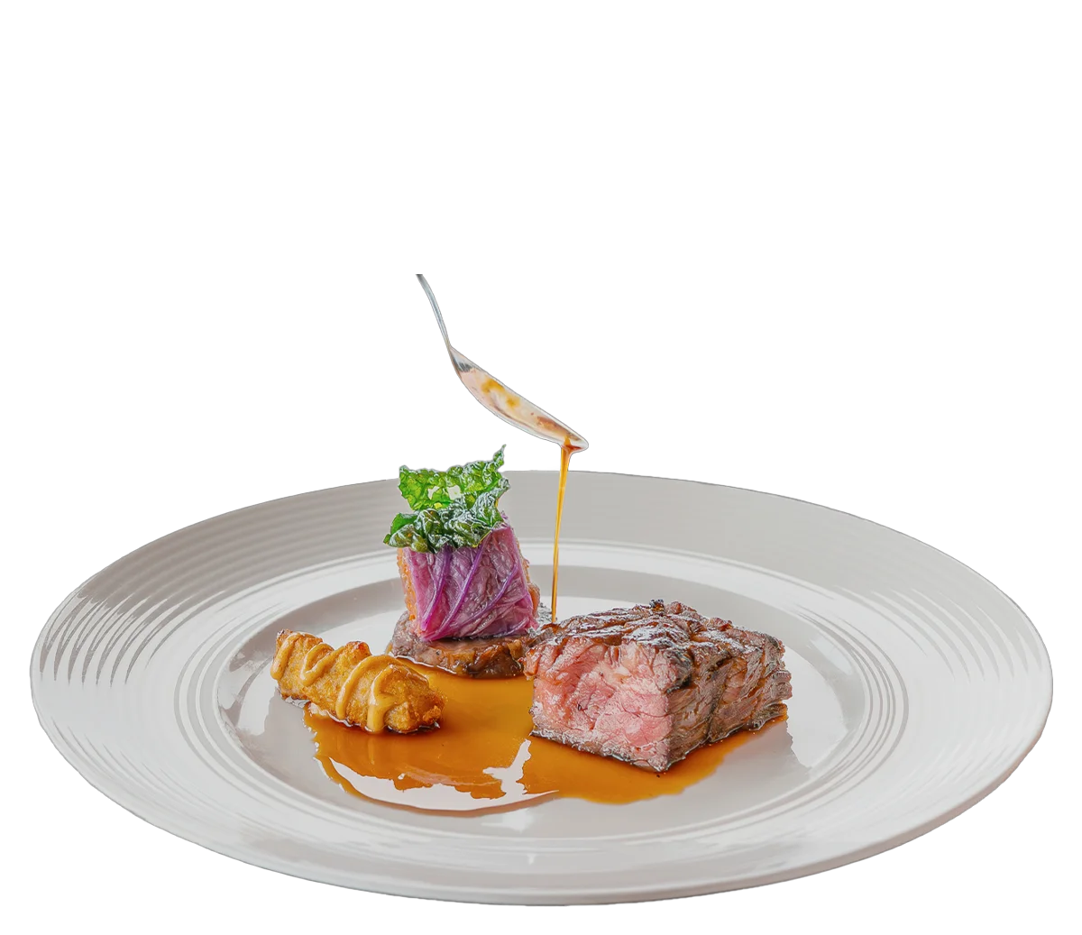 Bavette van Jacks Creek met asperge, rendang en cantharellen